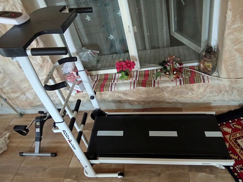 Механична бягаща пътека .