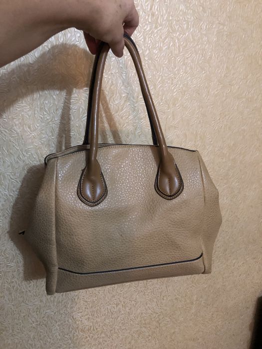 Сумка бежевая, средний размер