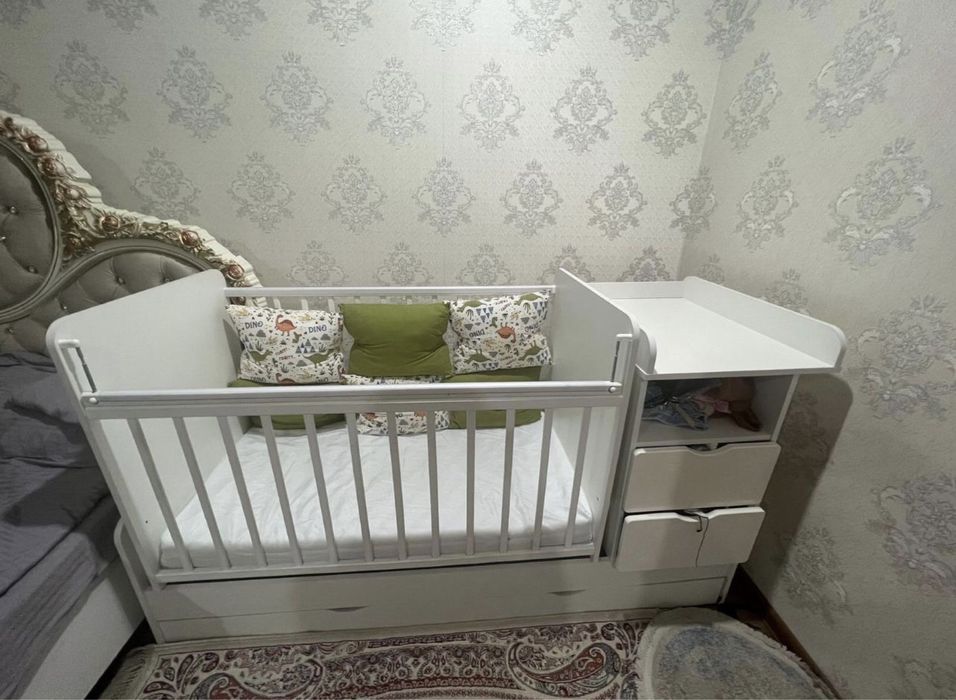 Детская кроватка