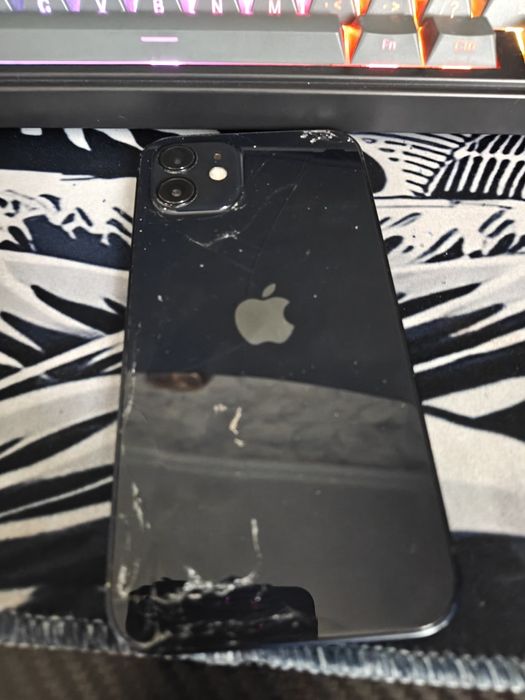 Продам Iphone 12 128gb