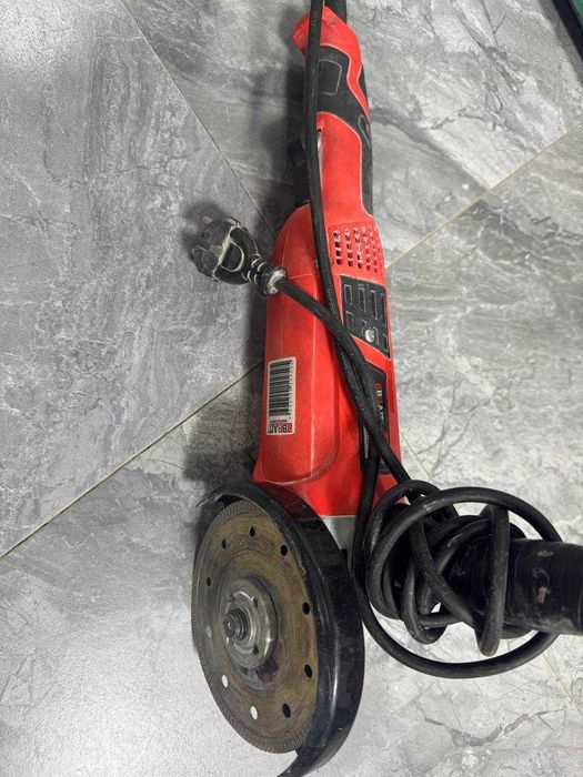 Болгарка  Brait ( лот 995412 г. Кокшетау, ул. Абая 128, 21)