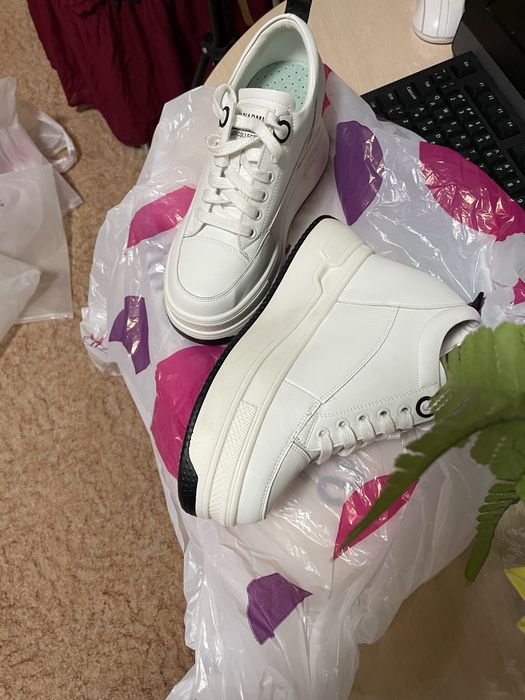 Продам ботинки б/у