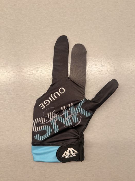 Перчатка для бильярда