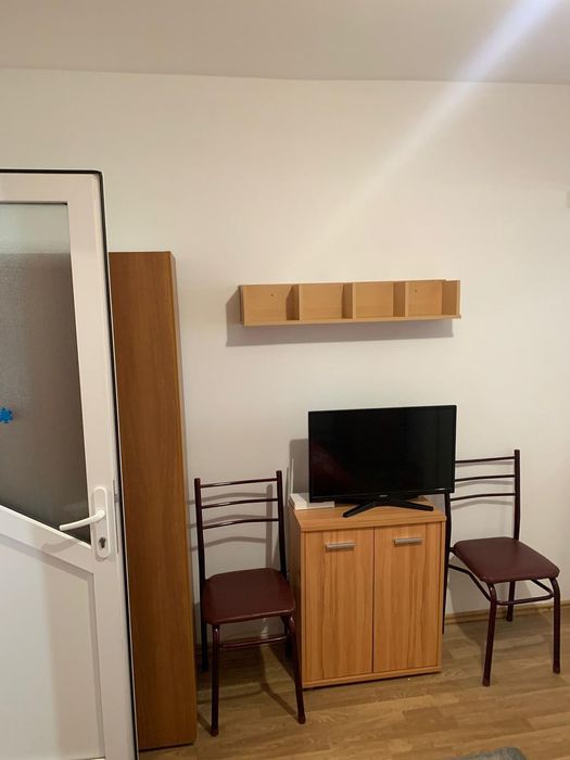 Inchiriez garsoniera Brazda lui Novac
