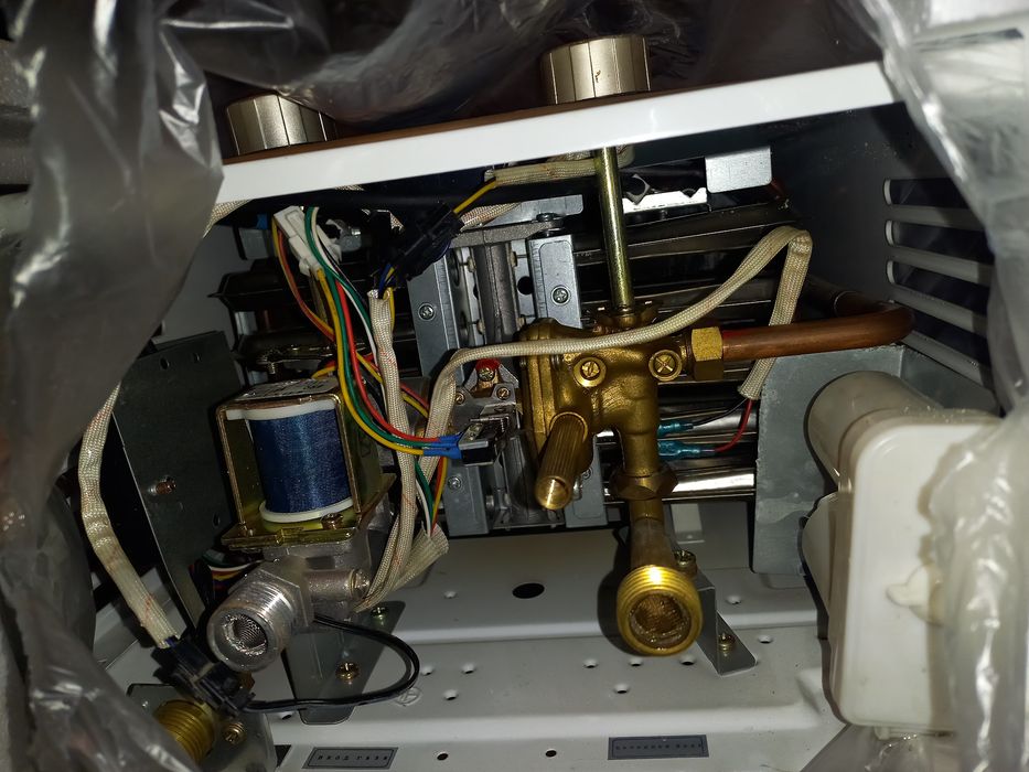 Газовый Воданагреватель Лемакс Новый почти