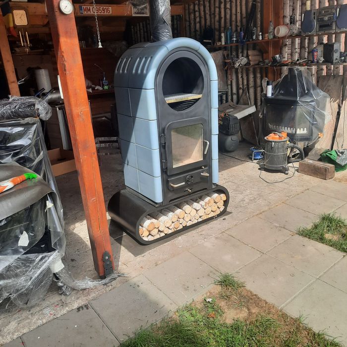 Soba tip șemineu de 10 kw marca HARK   -Germania