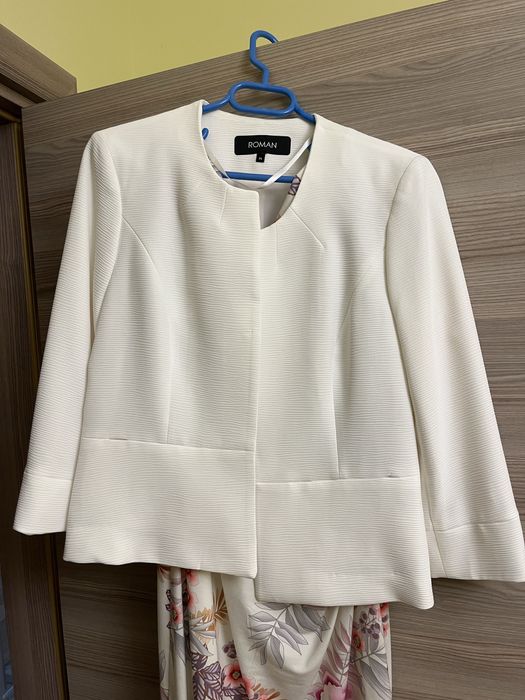 Дамско официално ,елегантно сако