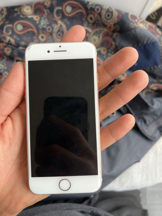 Айфон 8 продается