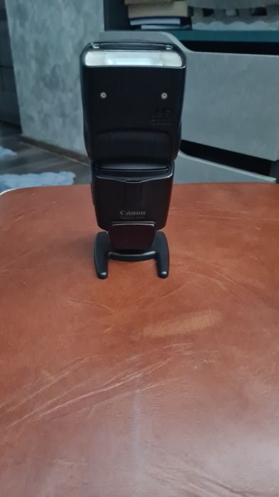 Body Canon 80 D Obiectul 17 /55  cu 2.8 și bliț 430EX