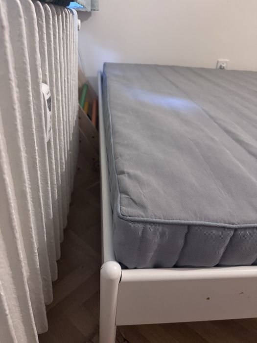 Ikea легло, метално