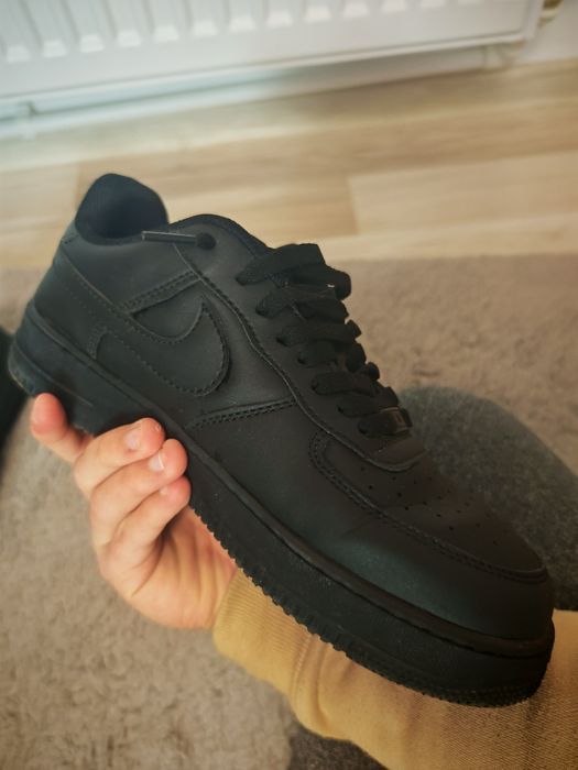 Adidași Air Force 1