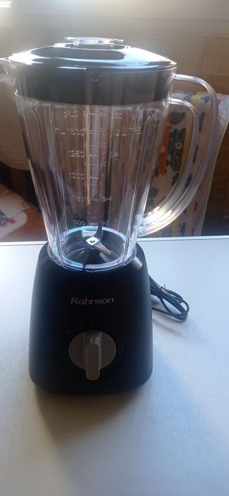 Предлагам чисто нов ,неупотребяван блендер"Rohnson"