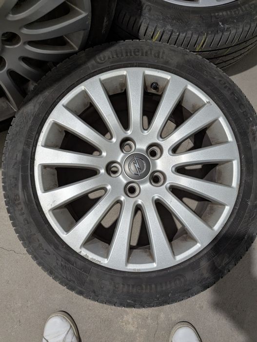 Джанти с гуми 245/45/R18 Continental UltraContact за Opel