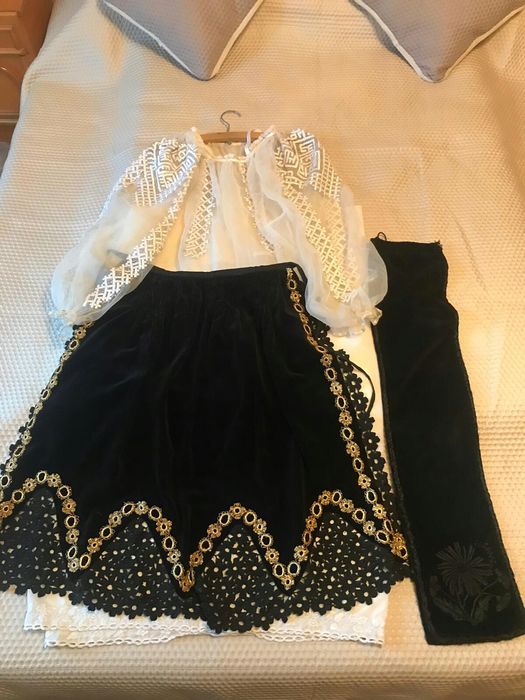 Costum popular Almaj