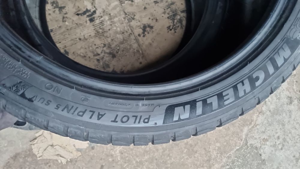 2 Anvelope Michelin 275 40 R21 M/S (iarnă) Impecabile DOT3521.