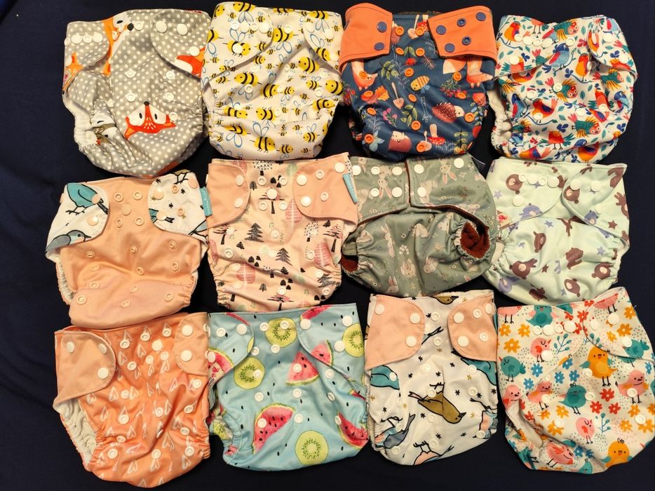 Многократни пелени 12 бр+много различни подложки