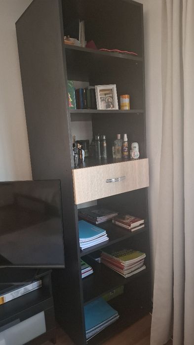 Vând mobila de dormitor