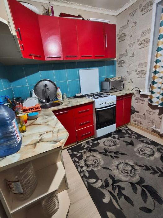 Продам кухонный гарнитур б/у