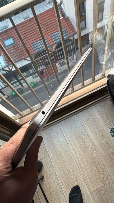 MacBook Air 2018 128GB с неработеща батерия