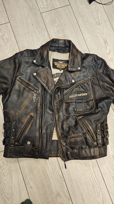 Кожено яке Harley Davidson.