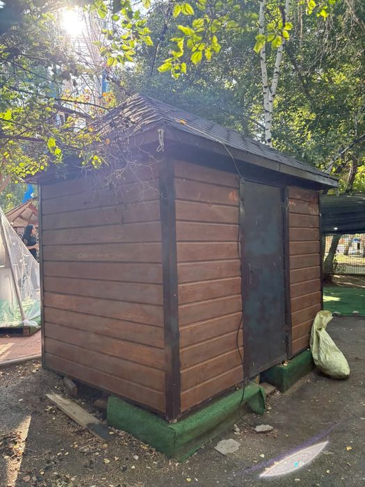 Продам киоск 2х2.5