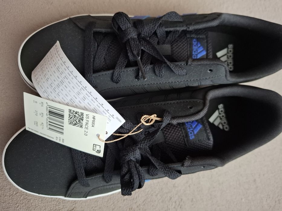 Нови кецове мъжки Adidas 42 номер .
Купени от Англия .