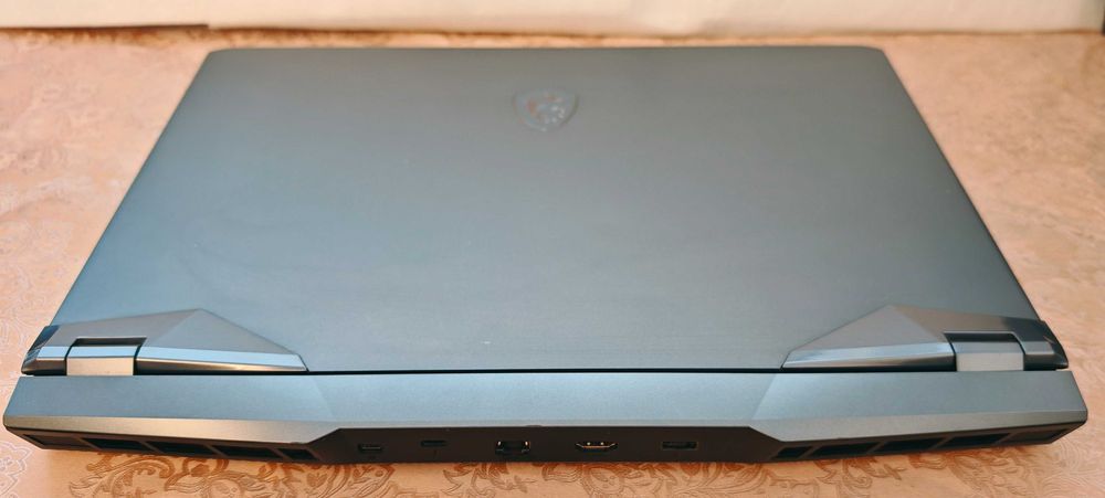 RTX 3070 8GB/Core i7-11800H/16GB RAM/1TB SSD/17.3 240Hz/ MSI Raider 76