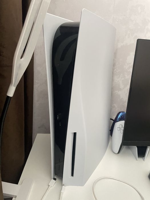 продам playstation 5 FAT