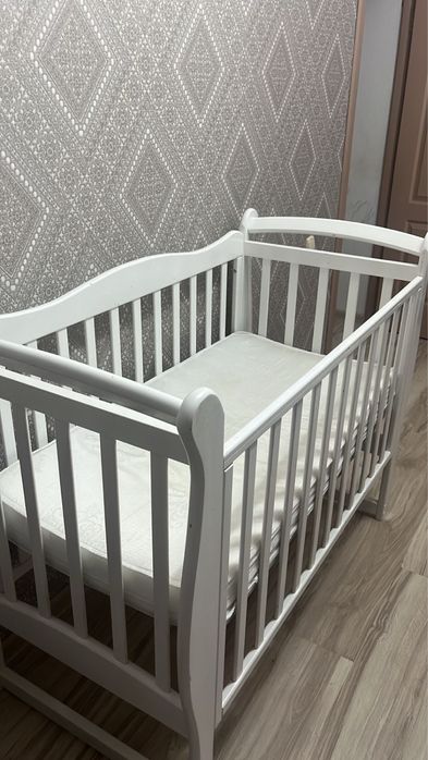 Кровать для новорождннных