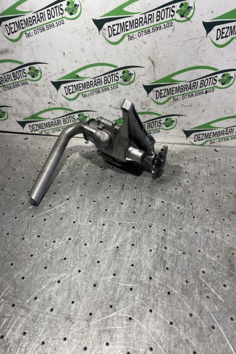 Pompa ulei A 646 181 02 47 Mercedes-Benz Sprinter a 2-a generatie 906