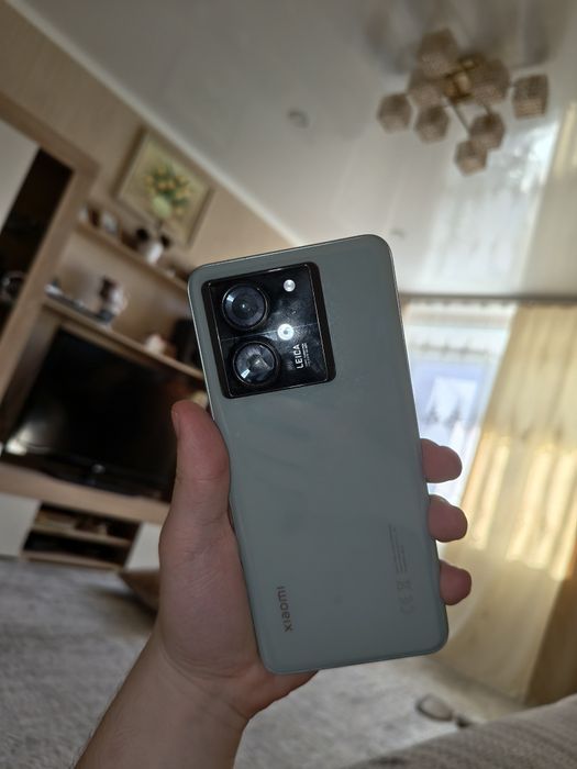 Продам xiaomi 13t 256gb