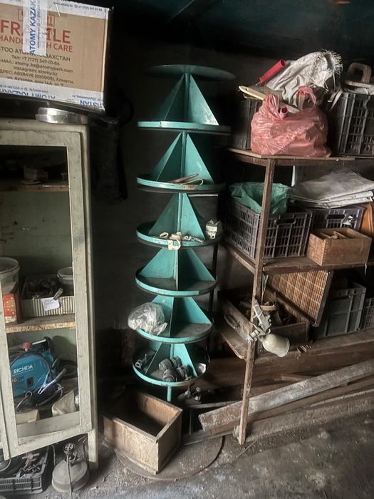 Продам стелаж Ёлочка