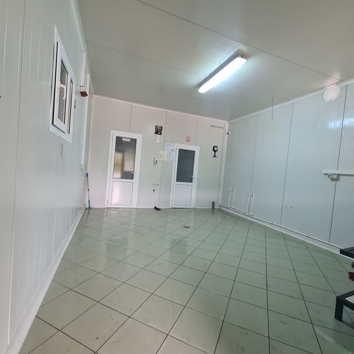 Spațiu comercial com.Grumazesti // Accept variante auto