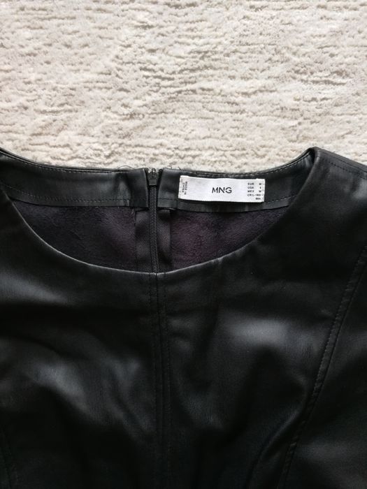 Коженое платье Mango