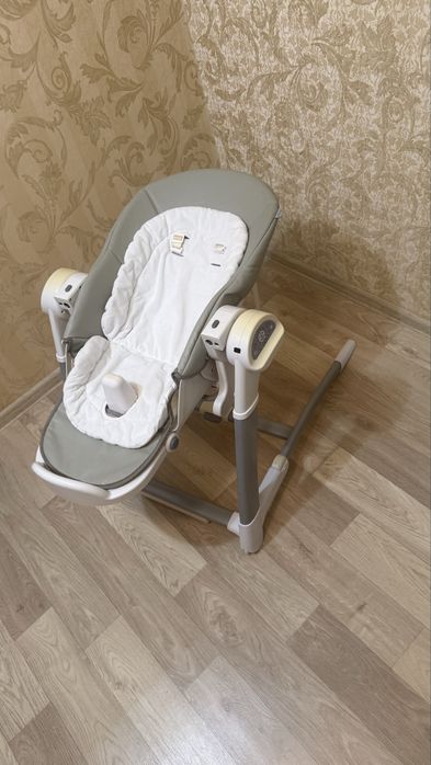 Продам детский столик для кормления