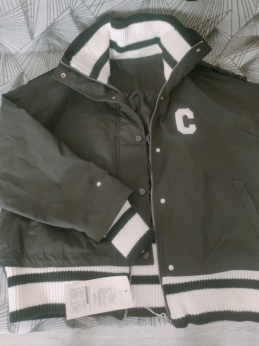 Продам куртку новую