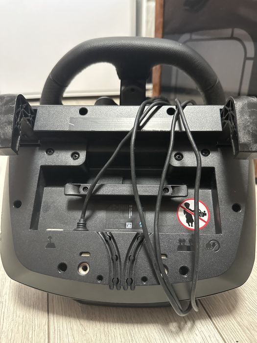 Волан с педали- Logitech g923