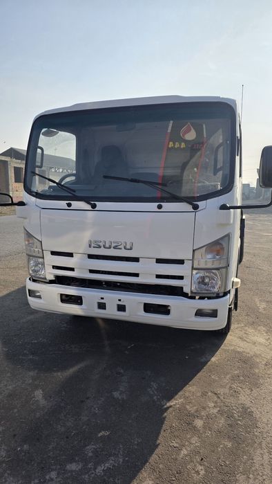 Isuzu   sisterna