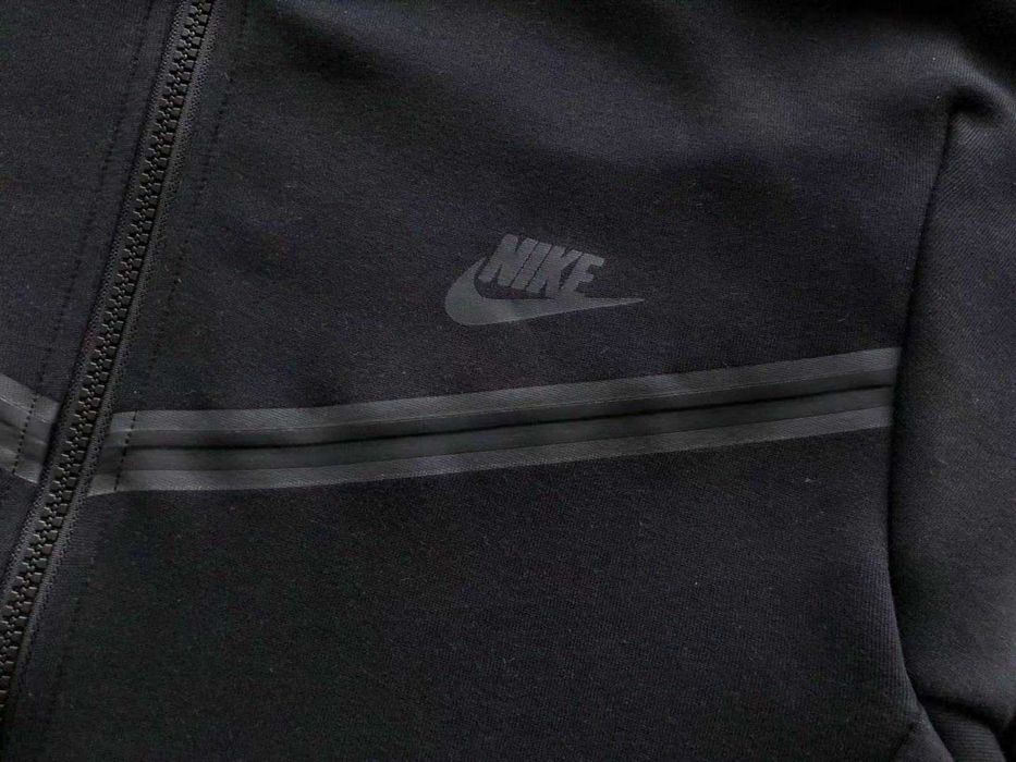 Trening nike tech negru