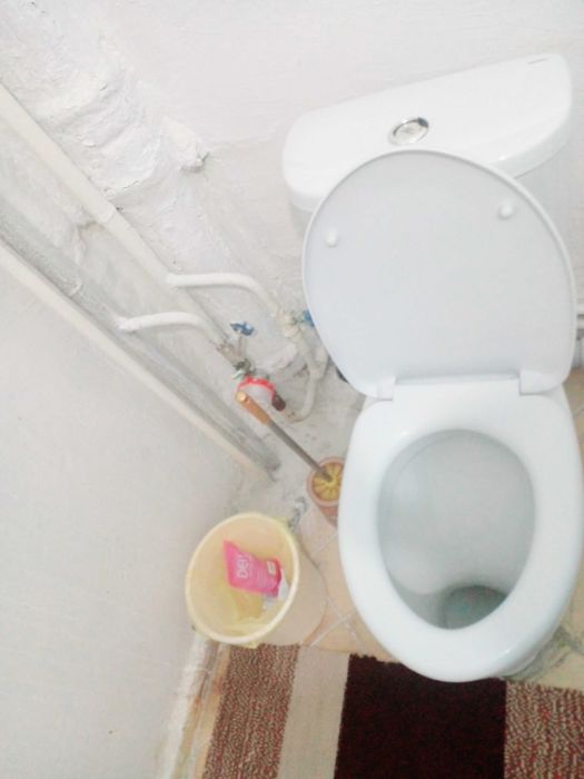 Квартира кизларга аёллар срочна 2 та киз керак Олмазор туман