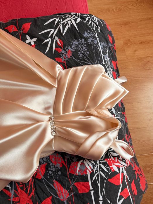 Официална рокля/бална рокля