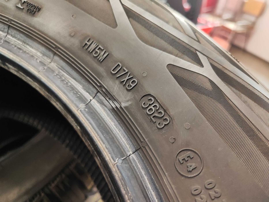 2бр.летни гуми 215/60/16 Continental