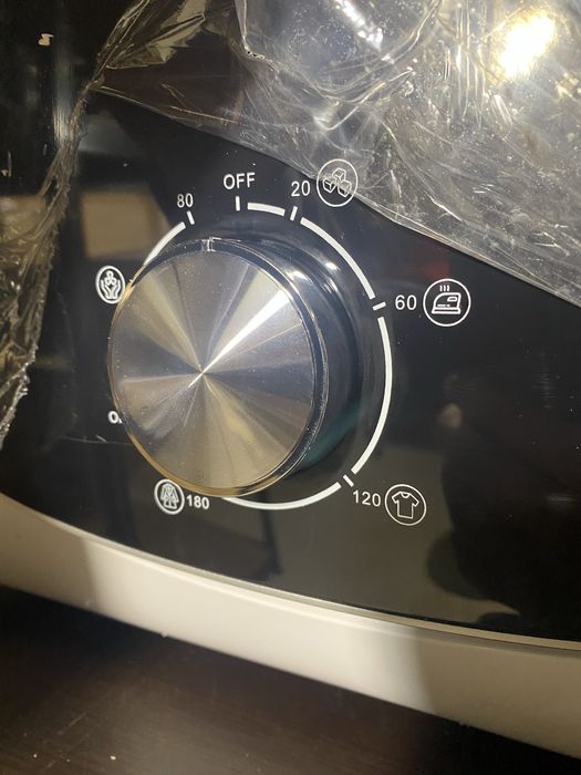 Подвижна мини вентилирана сушилня Costway 800w