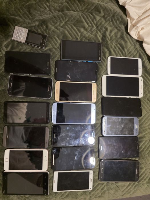 Телефони за части или ремонт на едро