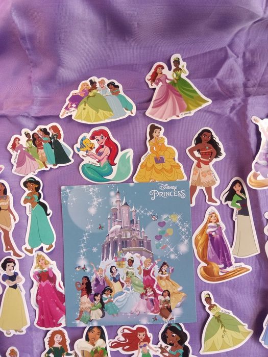 Стикери Дисни принцеси, 50 броя