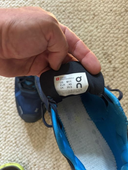 On Cloud mărimea 45