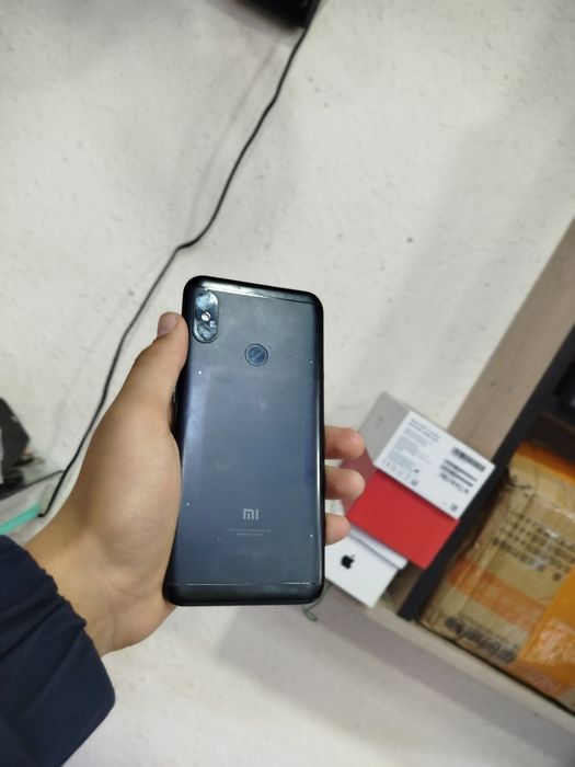redmi 6pro ekranda xovo bor