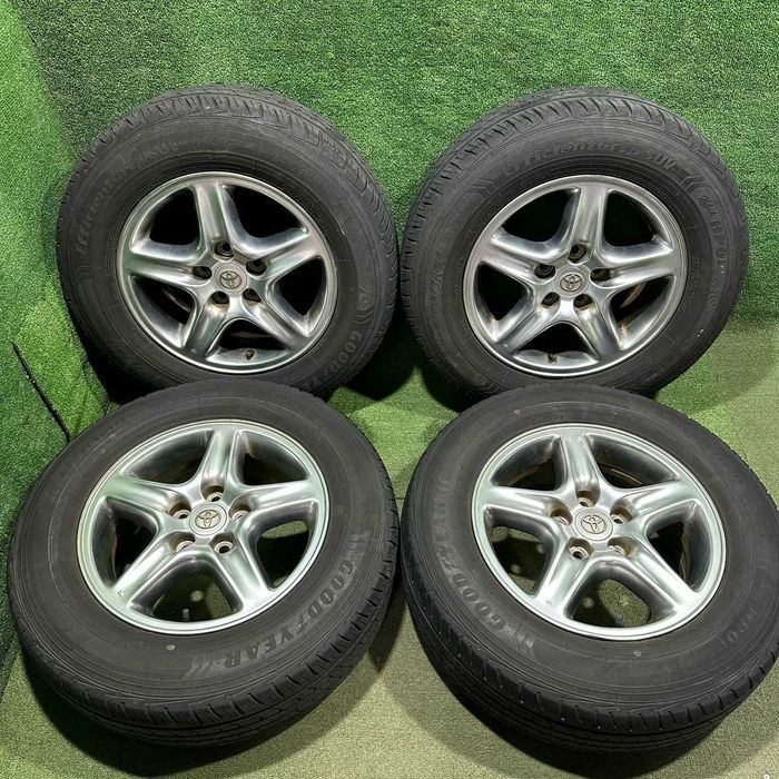 Продам Оригинальный диск с шинами Goodyear 215/70 R16 Toyota 5/114,3