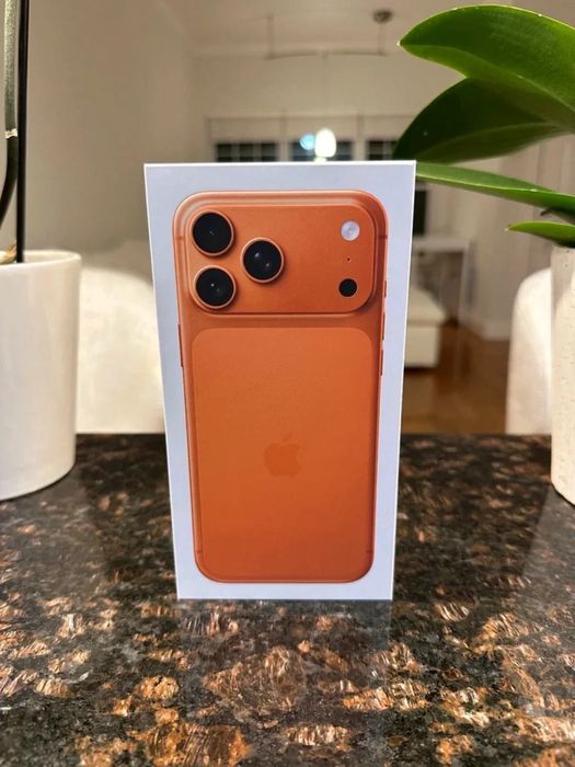 Iphone 17 Pro  Max 256GB, Orange Cosmic , Sigilat