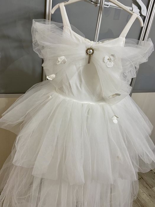 Продам платье на девочку